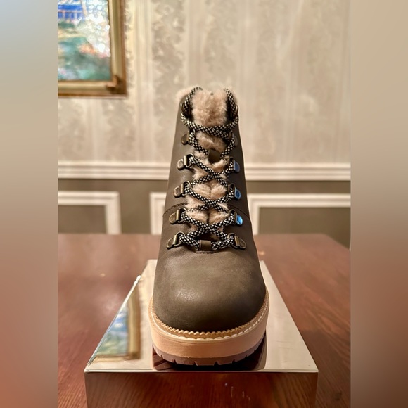 TOMS Melrose!❄️wedge bootie/Tarmac Olive Nubuck/water resistant🌧️/size-8 - Picture 8 of 15